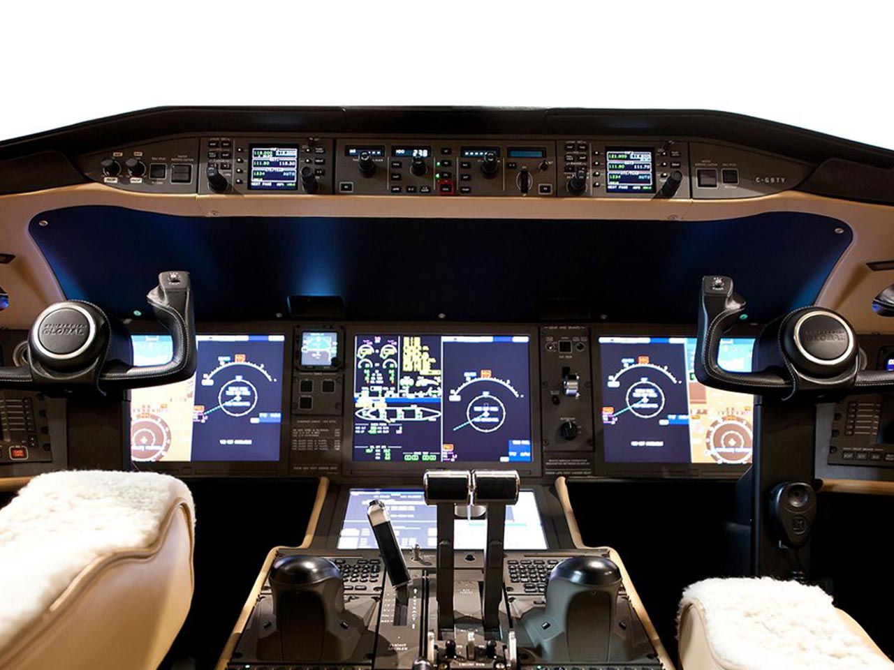 bombardier-global-6000-cockpit Bombardier Global 6000 (Cockpit) - Available for Private Charter from Execflyer
