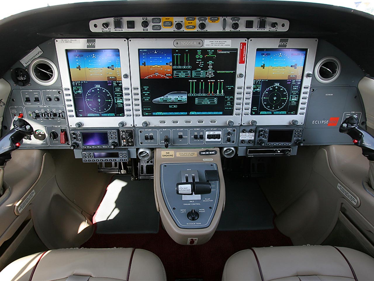 eclipse-500-cockpit Eclipse 500 (Cockpit) - Available for Private Charter from Execflyer