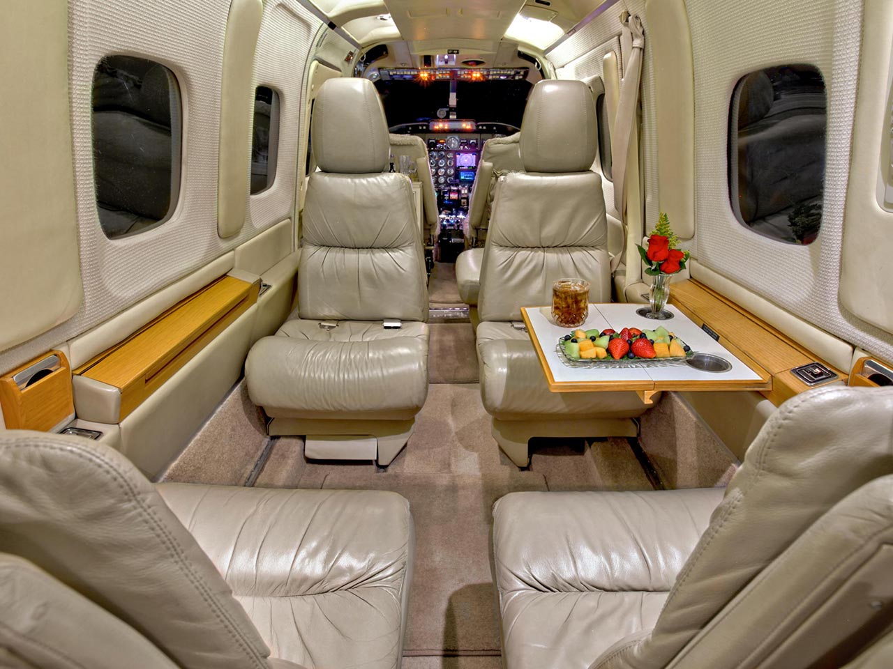 turbo-commander-1000-interior Turbo Commander 1000 (Exterior) - Available for Private Charter from Execflyer